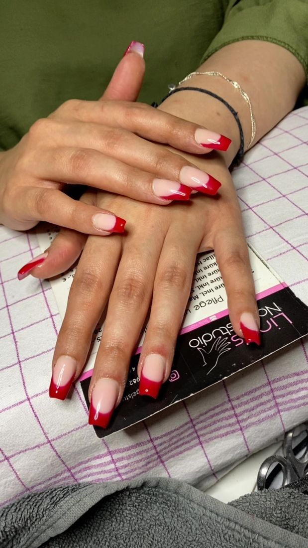 French mit roter Spitze